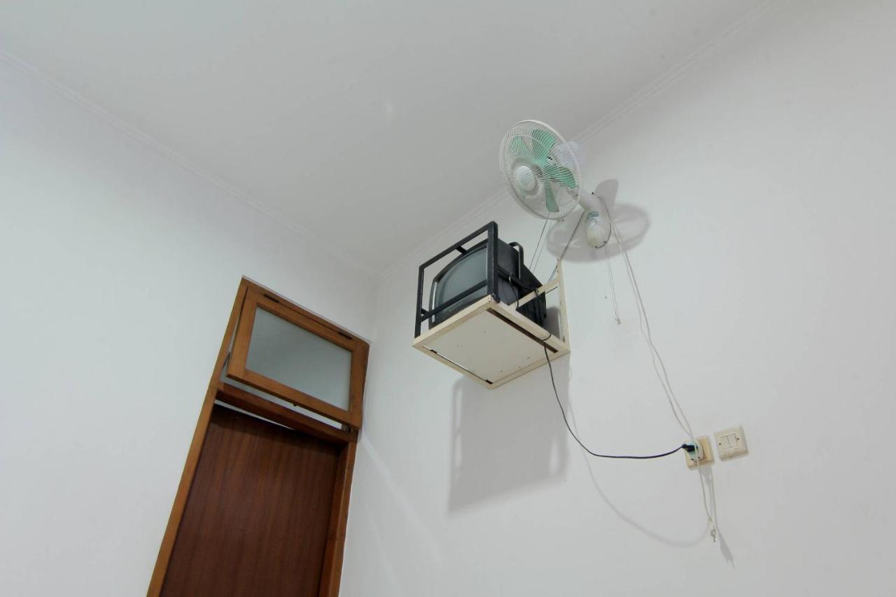 Hotel Fevytra Syariah Yogyakarta Extérieur photo